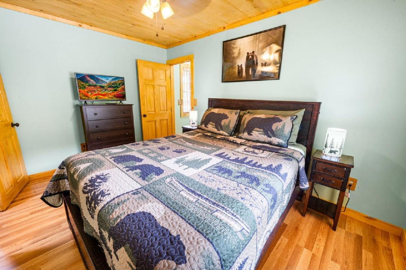 Brand New Tiny Cabin! A Bearly Adventure Sevierville Exterior photo